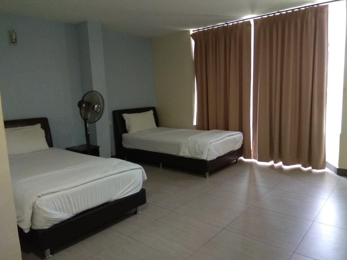 Starview Hotel Lumut Exterior photo